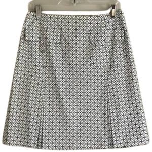 NWOT- Lillie Rubin Women's A-Line Skirt Black/White side pleats Size: 0